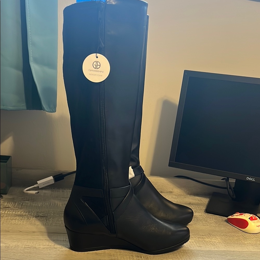 Giani Bernini Black Women's Boots Size 10